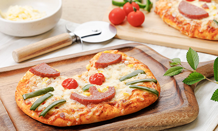 にゃんこピザ作り　5/2(土)～6(水祝)